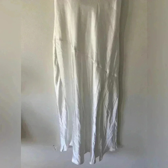 Selfie Leslie ABBY CAMI STRAP GATHERED BUST FRONT SPLIT MIDI DRESS WHITE Size M - Picture 3 of 6